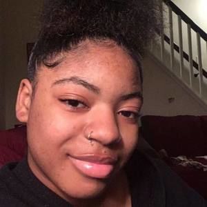 Meet your Posher, Kay